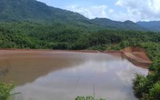 Hàng nghìn người thắc thỏm dưới “quả bom” bùn thải mỏ quặng Hàng nghìn người thắc thỏm dưới “quả bom” bùn thải mỏ quặng