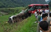 Thông tin mới nhất vụ xe khách giường nằm đâm đuôi xe tải khiến 16 người thương vong Thông tin mới nhất vụ xe khách giường nằm đâm đuôi xe tải khiến 16 người thương vong