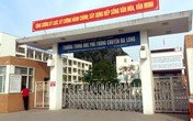 Nữ sinh lớp 11 bị đối tượng mắc bệnh trầm cảm rạch mặt trong nhà vệ sinh Nữ sinh lớp 11 bị đối tượng mắc bệnh trầm cảm rạch mặt trong nhà vệ sinh
