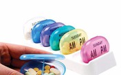 Chỉ cần hộp nhỏ này trong nhà, trẻ con không sợ uống nhầm thuốc, người già không uống thuốc cả vỏ Chỉ cần hộp nhỏ này trong nhà, trẻ con không sợ uống nhầm thuốc, người già không uống thuốc cả vỏ