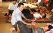 Tập trung xử lý môi trường, dịch bệnh sau lũ Tập trung xử lý môi trường, dịch bệnh sau lũ