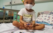 Nước mắt đau đớn của đôi vợ chồng có con trai 4 tuổi bị ung thư nguyên bào thần kinh Nước mắt đau đớn của đôi vợ chồng có con trai 4 tuổi bị ung thư nguyên bào thần kinh