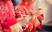 Chi bộn tiền sắm sính lễ đám cưới, chú rể sốc nặng khi mở vali của hồi môn của vợ Chi bộn tiền sắm sính lễ đám cưới, chú rể sốc nặng khi mở vali của hồi môn của vợ