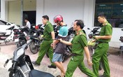 Bắt 3 đối tượng người Trung Quốc làm giả thẻ ATM chiếm đoạt tiền Bắt 3 đối tượng người Trung Quốc làm giả thẻ ATM chiếm đoạt tiền