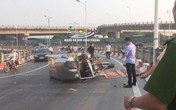 Hà Nội: Xe ba gác bất ngờ bị lật khi lên dốc cầu Vĩnh Tuy, tài xế tử vong thương tâm Hà Nội: Xe ba gác bất ngờ bị lật khi lên dốc cầu Vĩnh Tuy, tài xế tử vong thương tâm