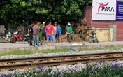 Hà Nội: Băng qua đường, nam thanh niên bị tàu hỏa cán tử vong Hà Nội: Băng qua đường, nam thanh niên bị tàu hỏa cán tử vong