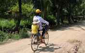 Xót thương gia cảnh ông bà nội ngoài 70 tuổi nuôi 4 cháu mồ côi ở Kiến Thụy (Hải Phòng) Xót thương gia cảnh ông bà nội ngoài 70 tuổi nuôi 4 cháu mồ côi ở Kiến Thụy (Hải Phòng)