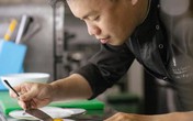 Chàng kỹ sư bỏ việc đi phụ bếp Chàng kỹ sư bỏ việc đi phụ bếp