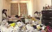 Người phụ nữ sống 7 năm trên đống rác: Đó là nơi xoa dịu nỗi đau khi biết mình rơi vào mối tình không được xã hội chấp nhận Người phụ nữ sống 7 năm trên đống rác: Đó là nơi xoa dịu nỗi đau khi biết mình rơi vào mối tình không được xã hội chấp nhận