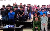 Ngày thứ 2 phúc thẩm vụ đánh bạc nghìn tỷ: Xin giảm án vì... mới lấy vợ, vợ mới đẻ Ngày thứ 2 phúc thẩm vụ đánh bạc nghìn tỷ: Xin giảm án vì... mới lấy vợ, vợ mới đẻ