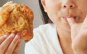Tránh xa thực phẩm gây dậy thì sớm ở trẻ Tránh xa thực phẩm gây dậy thì sớm ở trẻ