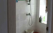 Cặp vợ chồng trẻ thiệt mạng trong phòng tắm chỉ vì hành động cứu nguy sai lầm Cặp vợ chồng trẻ thiệt mạng trong phòng tắm chỉ vì hành động cứu nguy sai lầm