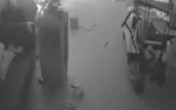 Quạt tích điện đang sạc phát nổ giữa đêm Quạt tích điện đang sạc phát nổ giữa đêm