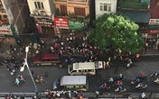 Hà Nội: Tông vào đuôi ô tô 7 chỗ đang đỗ bên đường, nam sinh bị chấn thương nặng Hà Nội: Tông vào đuôi ô tô 7 chỗ đang đỗ bên đường, nam sinh bị chấn thương nặng