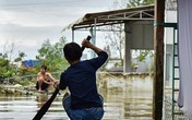 Thầy giáo tố bị dọa chém sau khi viết báo về việc ngập nước ở Phú Quốc Thầy giáo tố bị dọa chém sau khi viết báo về việc ngập nước ở Phú Quốc