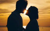 Nhận được nhiều câu hỏi về bạn gái doanh nhân, Quý Bình lần đầu chia sẻ: 'Cô ấy bình thường, nhưng không tầm thường' Nhận được nhiều câu hỏi về bạn gái doanh nhân, Quý Bình lần đầu chia sẻ: 'Cô ấy bình thường, nhưng không tầm thường'