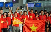 Nửa đêm, hàng ngàn người đòi đi Philippines, 'cháy' tour cổ vũ đội tuyển Nửa đêm, hàng ngàn người đòi đi Philippines, 'cháy' tour cổ vũ đội tuyển