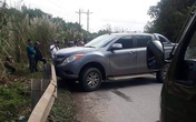 NÓNG: Công an, biên phòng đang truy bắt 2 kẻ chở 200kg ma túy vất xe bỏ trốn NÓNG: Công an, biên phòng đang truy bắt 2 kẻ chở 200kg ma túy vất xe bỏ trốn