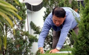 Người dân ùn ùn đi tảo mộ ở nghĩa trang “nhà giàu” Người dân ùn ùn đi tảo mộ ở nghĩa trang “nhà giàu”