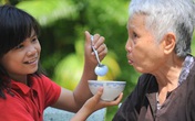 Xuân Canh Tý chia sẻ bí quyết để con cháu giúp cha mẹ già sống khỏe, sống lâu Xuân Canh Tý chia sẻ bí quyết để con cháu giúp cha mẹ già sống khỏe, sống lâu