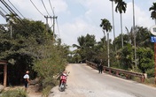 Nghi can bắn chết 5 người gí súng quát "tao mới giết nhiều người rồi, tao không sợ nữa" để cướp xe máy Nouvo tẩu thoát Nghi can bắn chết 5 người gí súng quát "tao mới giết nhiều người rồi, tao không sợ nữa" để cướp xe máy Nouvo tẩu thoát