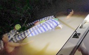 Ghe cào lật úp trong đêm, nhấn chìm đôi vợ chồng đang ngủ say Ghe cào lật úp trong đêm, nhấn chìm đôi vợ chồng đang ngủ say