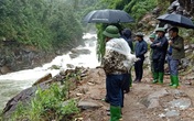 Yên Bái: Tìm kiếm 2 người bị lũ cuốn trôi đi qua suối Yên Bái: Tìm kiếm 2 người bị lũ cuốn trôi đi qua suối