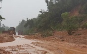 Nóng: Sạt lở đất ở Quảng Trị, khả năng hàng chục cán bộ, chiến sĩ sư đoàn 337 bị vùi lấp Nóng: Sạt lở đất ở Quảng Trị, khả năng hàng chục cán bộ, chiến sĩ sư đoàn 337 bị vùi lấp