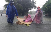 Lũ lớn, Hà Tĩnh lệnh di dời khẩn cấp hơn 45 ngàn người dân Lũ lớn, Hà Tĩnh lệnh di dời khẩn cấp hơn 45 ngàn người dân