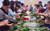 Ấm lòng người dân xứ Nghệ thức thâu đêm nấu bánh chưng gửi đến bà con vùng lũ