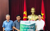 Vietcombank ủng hộ 11 tỷ đồng, chung tay cùng cán bộ, chiến sỹ và đồng bào miền Trung vượt qua khó khăn trước thiên tai, lũ lụt Vietcombank ủng hộ 11 tỷ đồng, chung tay cùng cán bộ, chiến sỹ và đồng bào miền Trung vượt qua khó khăn trước thiên tai, lũ lụt