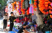 Qua Trung thu, phố Hàng Mã lại tất bật với lễ hội Halloween Qua Trung thu, phố Hàng Mã lại tất bật với lễ hội Halloween