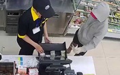Khởi tố kẻ cướp cửa hàng tiện lợi ở TP.HCM Khởi tố kẻ cướp cửa hàng tiện lợi ở TP.HCM