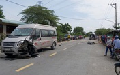 Xe máy vỡ nát, người lái tử vong sau cú đâm khủng khiếp Xe máy vỡ nát, người lái tử vong sau cú đâm khủng khiếp