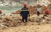 Cứu hộ ở Rào Trăng 3: Lực lượng tìm kiếm rút khỏi hiện trường để tránh bão Cứu hộ ở Rào Trăng 3: Lực lượng tìm kiếm rút khỏi hiện trường để tránh bão