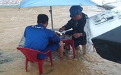 Xót xa hình ảnh hoang tàn của người dân Quảng Ngãi khi mắt bão đi qua Xót xa hình ảnh hoang tàn của người dân Quảng Ngãi khi mắt bão đi qua