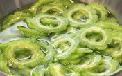 Mướp đắng rất bổ nhưng nhiều người không dám ăn vì sợ đắng, hãy ngâm nó vào sữa chua pha loãng, kết quả cực bất ngờ Mướp đắng rất bổ nhưng nhiều người không dám ăn vì sợ đắng, hãy ngâm nó vào sữa chua pha loãng, kết quả cực bất ngờ