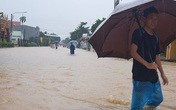 Người mẹ 29 tuổi chết đuối thương tâm khi chở con qua dòng nước lũ Người mẹ 29 tuổi chết đuối thương tâm khi chở con qua dòng nước lũ