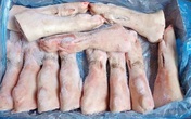 Cẩn trọng với kê gà, đuôi bò, chân giò heo đông lạnh giá chỉ vài chục nghìn đồng/kg Cẩn trọng với kê gà, đuôi bò, chân giò heo đông lạnh giá chỉ vài chục nghìn đồng/kg