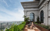 Cuộc sống đặc biệt trong cung điện đá D’. Palais Louis khiến 99,9875% người Việt mơ ước Cuộc sống đặc biệt trong cung điện đá D’. Palais Louis khiến 99,9875% người Việt mơ ước
