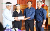 Báo Gia đình và Xã hội cùng các nhà hảo tâm đến thăm và trao quà cho đồng bào vùng lũ Hà Tĩnh Báo Gia đình và Xã hội cùng các nhà hảo tâm đến thăm và trao quà cho đồng bào vùng lũ Hà Tĩnh