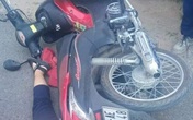 Va chạm xe tải, 2 nữ sinh lớp 10 tử vong thương tâm trên đường đi học Va chạm xe tải, 2 nữ sinh lớp 10 tử vong thương tâm trên đường đi học