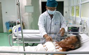 Cứu sống ông lão 71 tuổi bị đâm thủng tim Cứu sống ông lão 71 tuổi bị đâm thủng tim