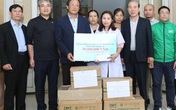 Báo Gia đình và Xã hội cùng các nhà tài trợ chia sẻ khó khăn với người dân vùng lũ Quảng Trị Báo Gia đình và Xã hội cùng các nhà tài trợ chia sẻ khó khăn với người dân vùng lũ Quảng Trị