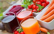 Kiểu uống nước ép trái cây gây độc hại mà nhiều người vẫn hay làm Kiểu uống nước ép trái cây gây độc hại mà nhiều người vẫn hay làm