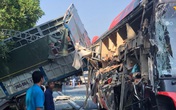 Xe khách va chạm xe tải trên cao tốc Pháp Vân – Cầu Giẽ, nhiều người nhập viện cấp cứu Xe khách va chạm xe tải trên cao tốc Pháp Vân – Cầu Giẽ, nhiều người nhập viện cấp cứu