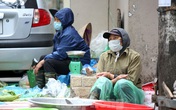 Người Hà Nội vất vả mưu sinh trong giá lạnh đầu đông Người Hà Nội vất vả mưu sinh trong giá lạnh đầu đông
