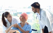 Chăm sóc bệnh nhân ung thư - nỗi lo về tài chính với tất cả các gia đình Chăm sóc bệnh nhân ung thư - nỗi lo về tài chính với tất cả các gia đình