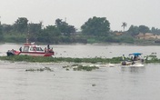 Sà lan tông chìm ghe, chồng bị thương, vợ mất tích Sà lan tông chìm ghe, chồng bị thương, vợ mất tích