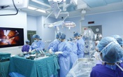 Quyết định trong chớp mắt của người cha nghèo lấy một phần gan cứu con nguy kịch Quyết định trong chớp mắt của người cha nghèo lấy một phần gan cứu con nguy kịch